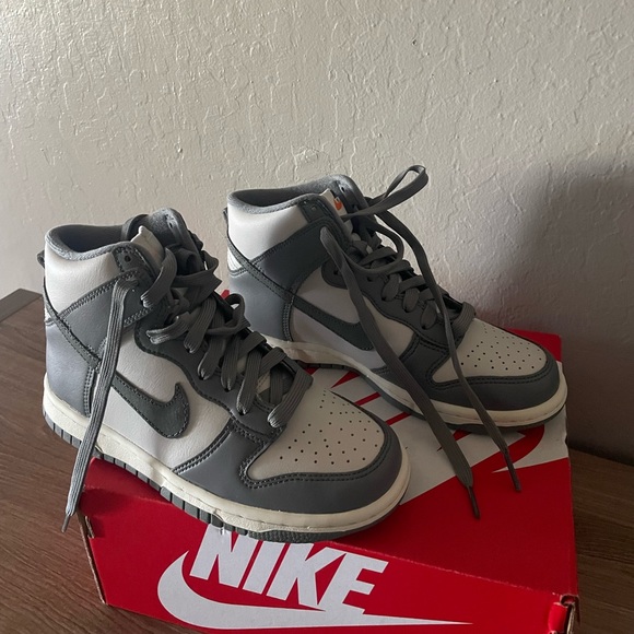 Nike dunk high GS - Picture 3 of 5